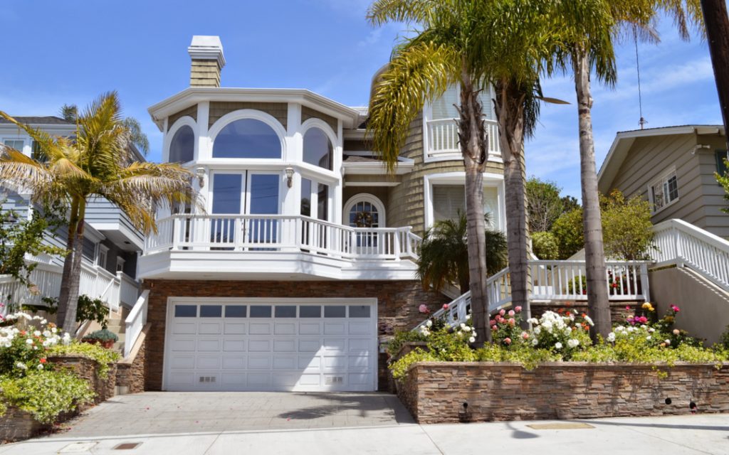 Front Of House In Manhattan Beach, Ca