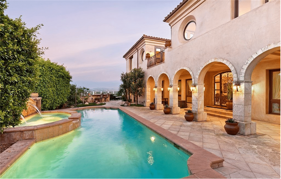 Backyard Of 2 Vista Montemar, Laguna Niguel With Pool.